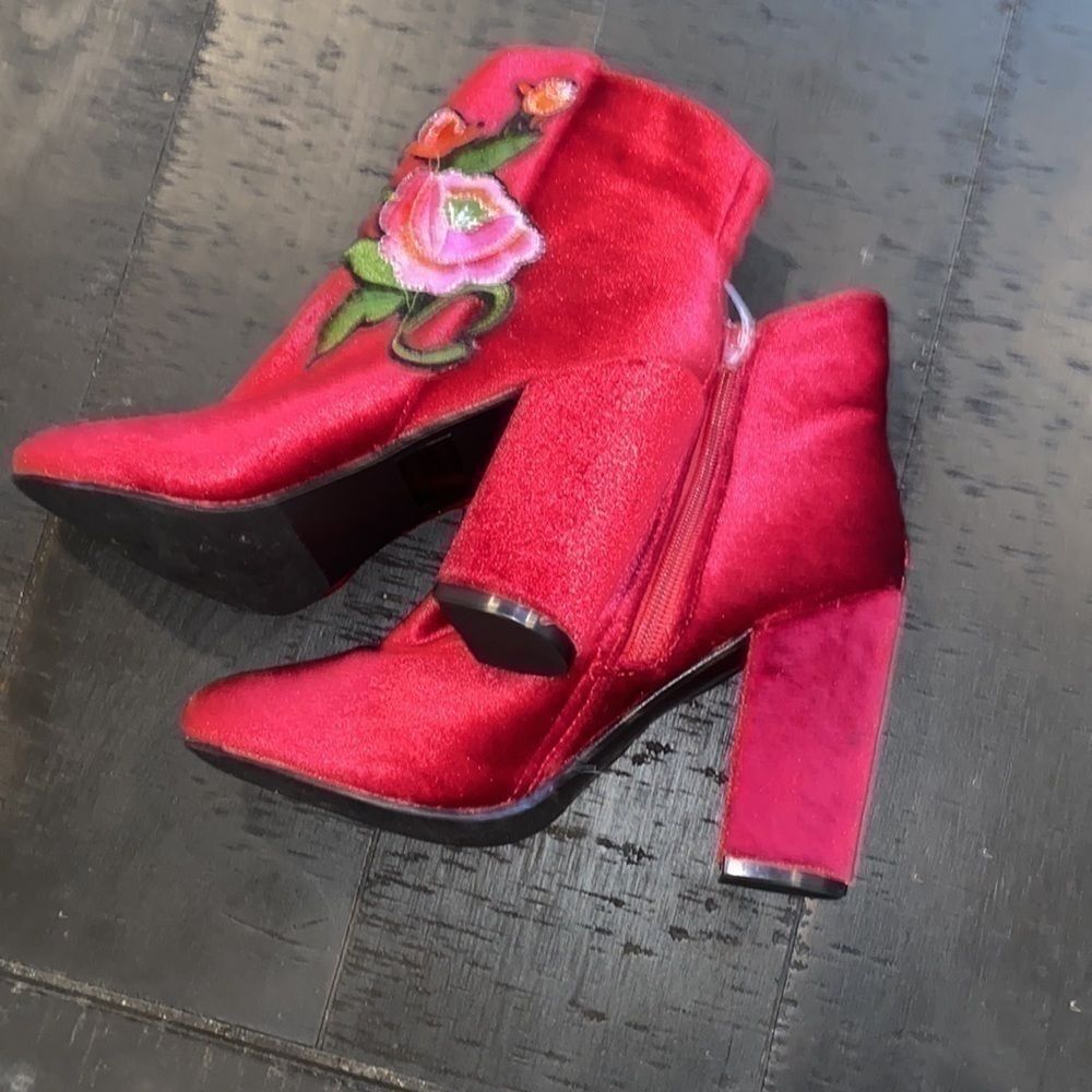 New Red Velvet Floral Booties​​​​​​​​​​​​​​​ Y2K Boho Chic Witchycore - Picture 6 of 9